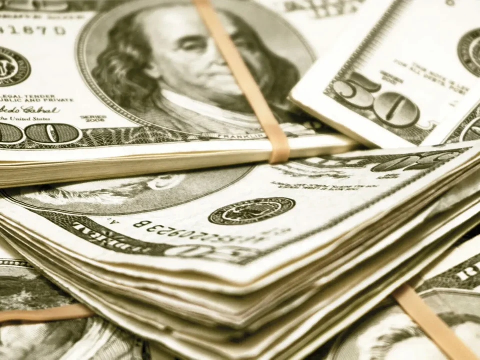 Exploring Currency Exchange and Financial Management in Panama
